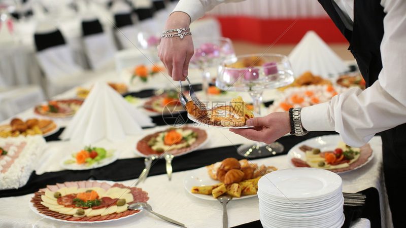 食品代工小作坊如何合规？资质要求揭秘**